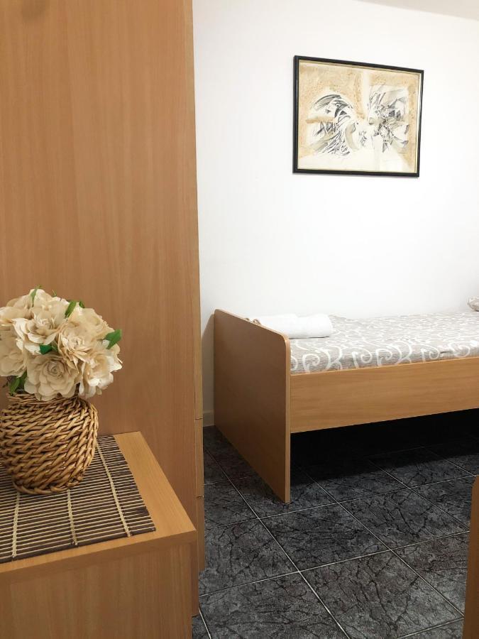 Apartments Moracanin Sutomore Εξωτερικό φωτογραφία
