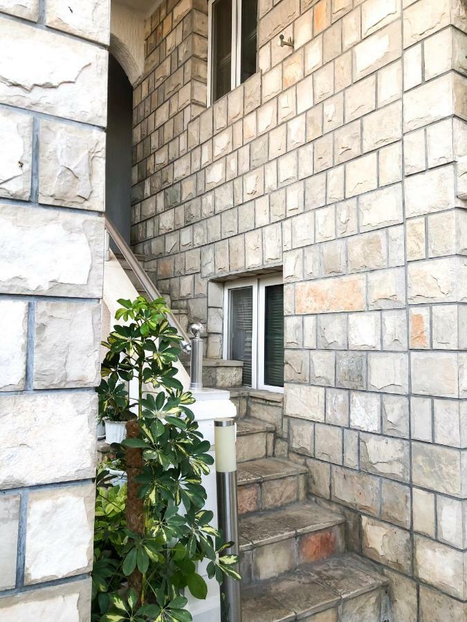 Apartments Moracanin Sutomore Εξωτερικό φωτογραφία